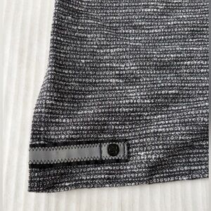 Lululemon Vinyasa Scarf Rulu Coco Pique Black  White Snap Closure